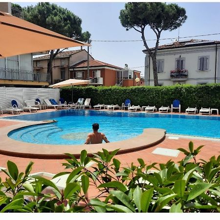 Residence Il Capodoglio Rimini Zewnętrze zdjęcie